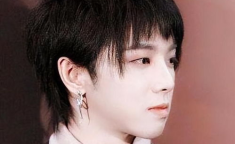 吃瓜八卦娱乐圈宋亚轩,娱乐圈的瓜田，他的成长与蜕变